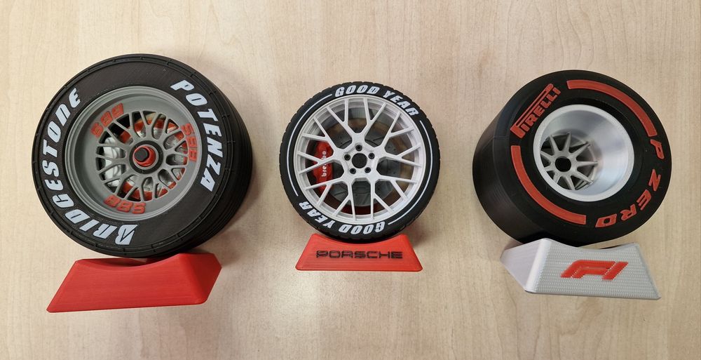 Ornament/jucarie roata auto cu janta BBS, disc frana, etrier Brembo