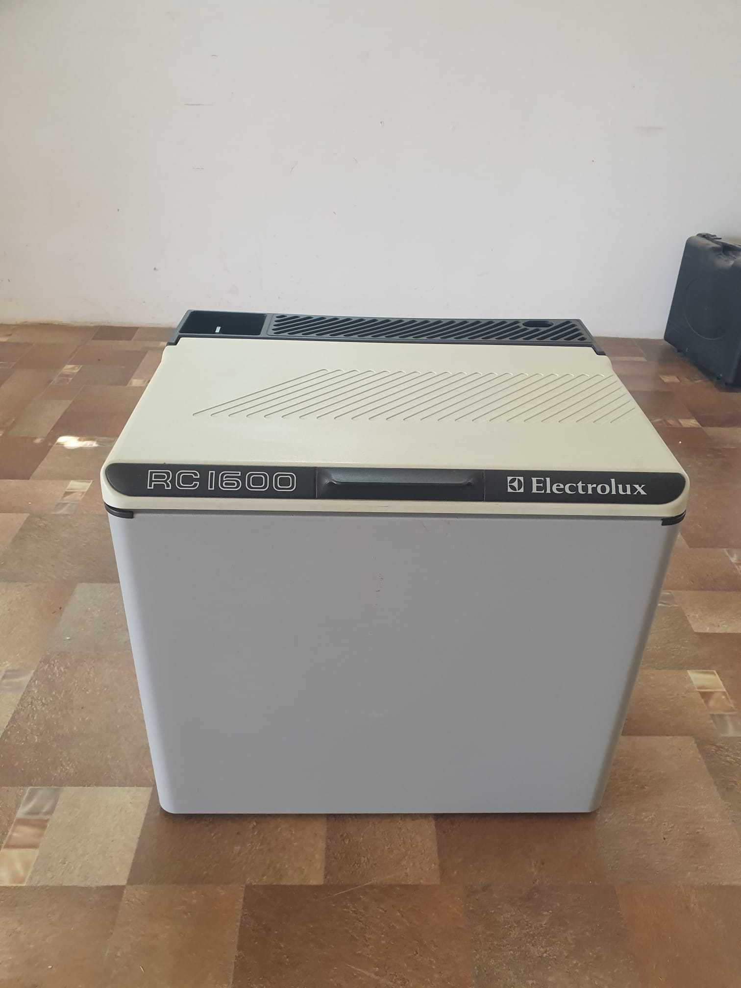 Frigider de camping Electrolux