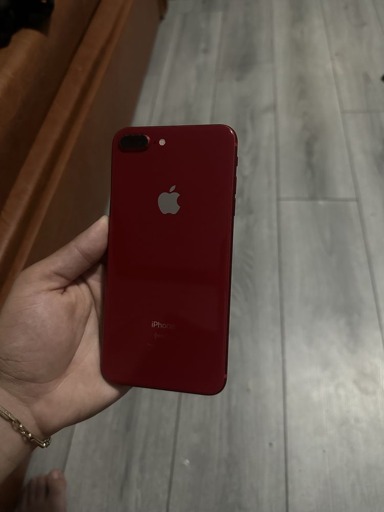 Iphone 8 plus red