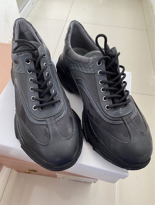 Продам кроссовки Giuliano Brani.