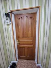 Продам дубовый дверь хорошего качество в отличном  состоянии