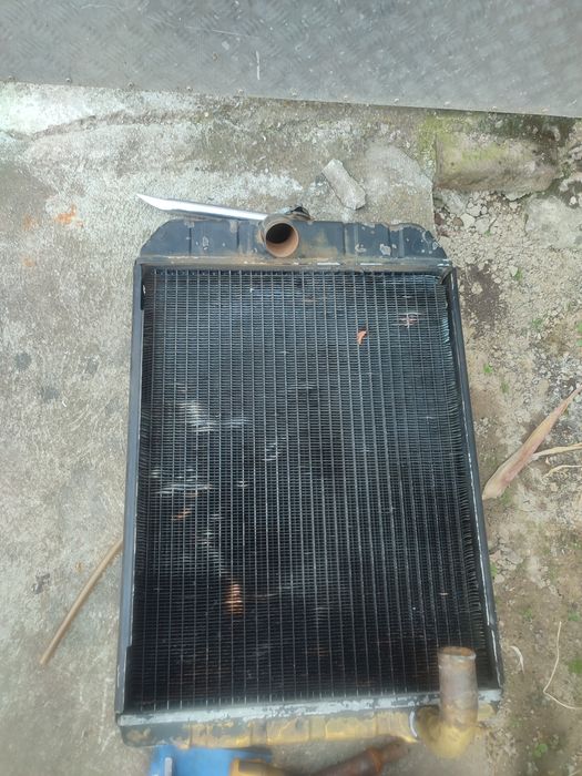 Vând piese tractor u650