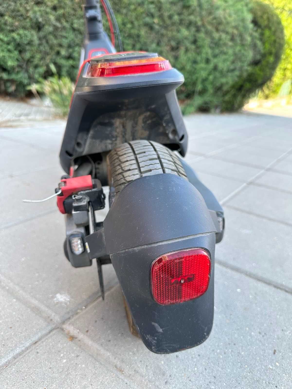 Електрически скутер-тротинетка SEGWAY KICKSCOOTER P100SE