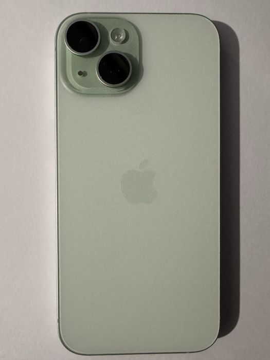 Iphone 15,128 gb цвят мента