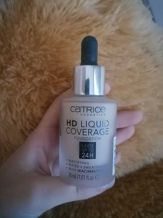 Catrice фон дьо тен