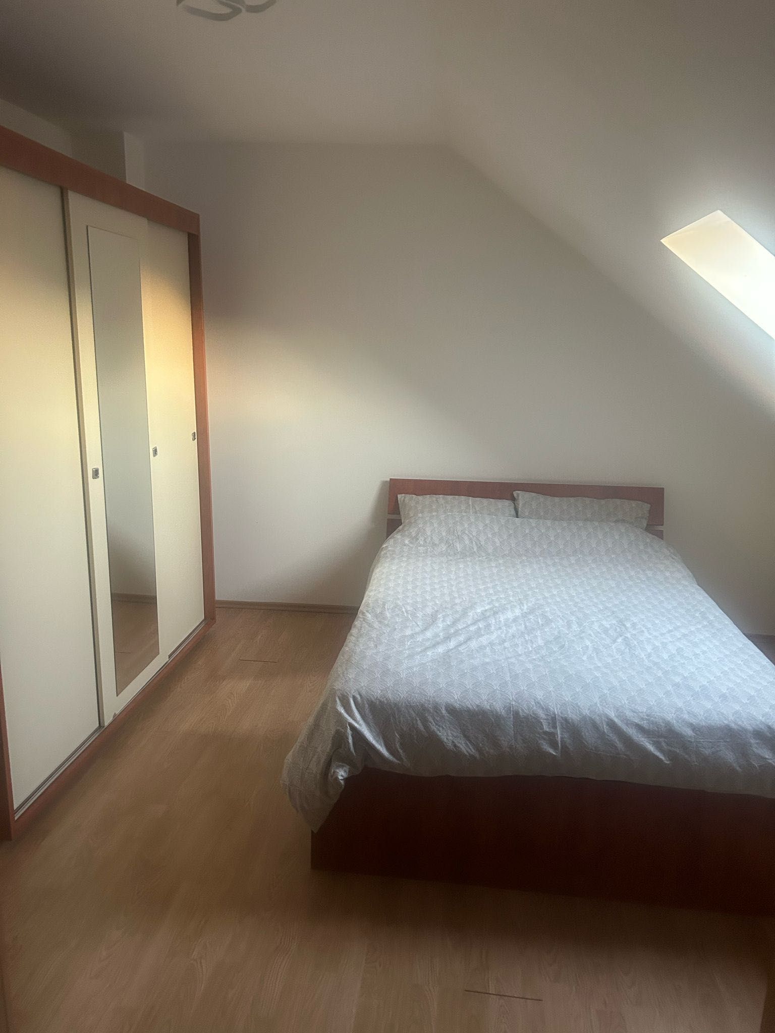 Apartament 2 dormitoare mansarda Mihai Viteazul