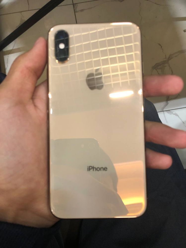 Iphone XS sotiladi