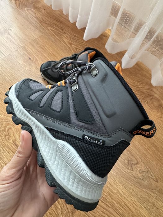 Детски маратонки New balance 31н и боти Dockers