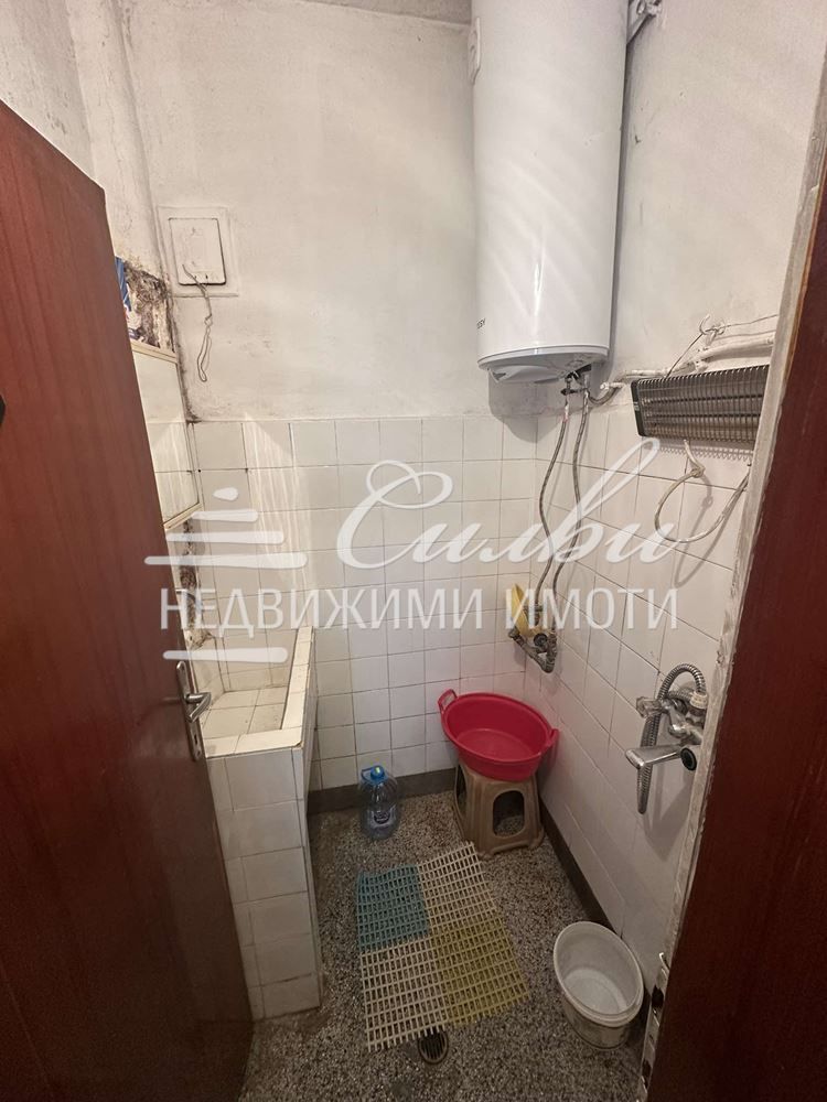 Продава се Четиристаен апартамент в Търговище, Център - 97 кв.м за 999 €/кв.м - Снимка #7