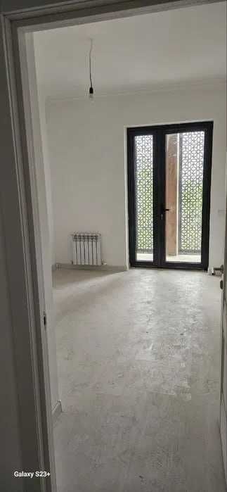 3к, 7/10 эт., евроремонт, 70 м² — у метро Космонавтов и ЦУМа`