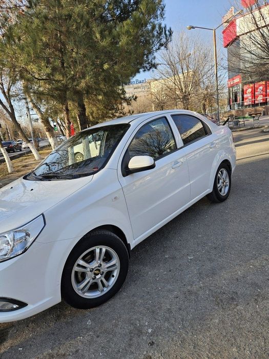 Nexia 3 sotiladi Propan qoʻyilgan Kraska toza