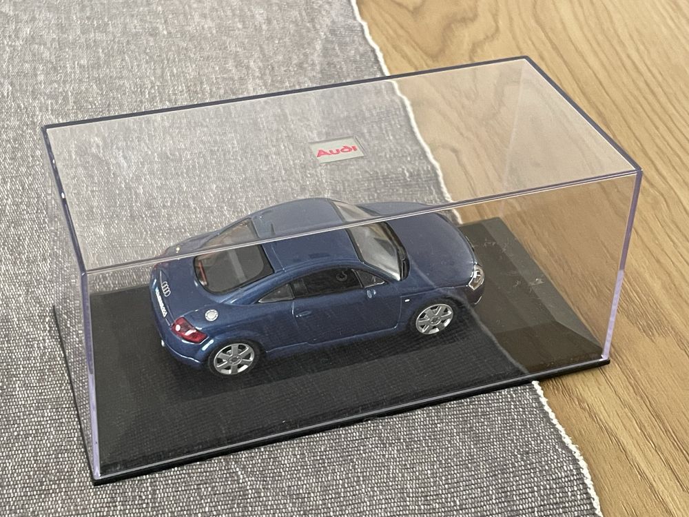 1:43 Audi TT - Minichamps