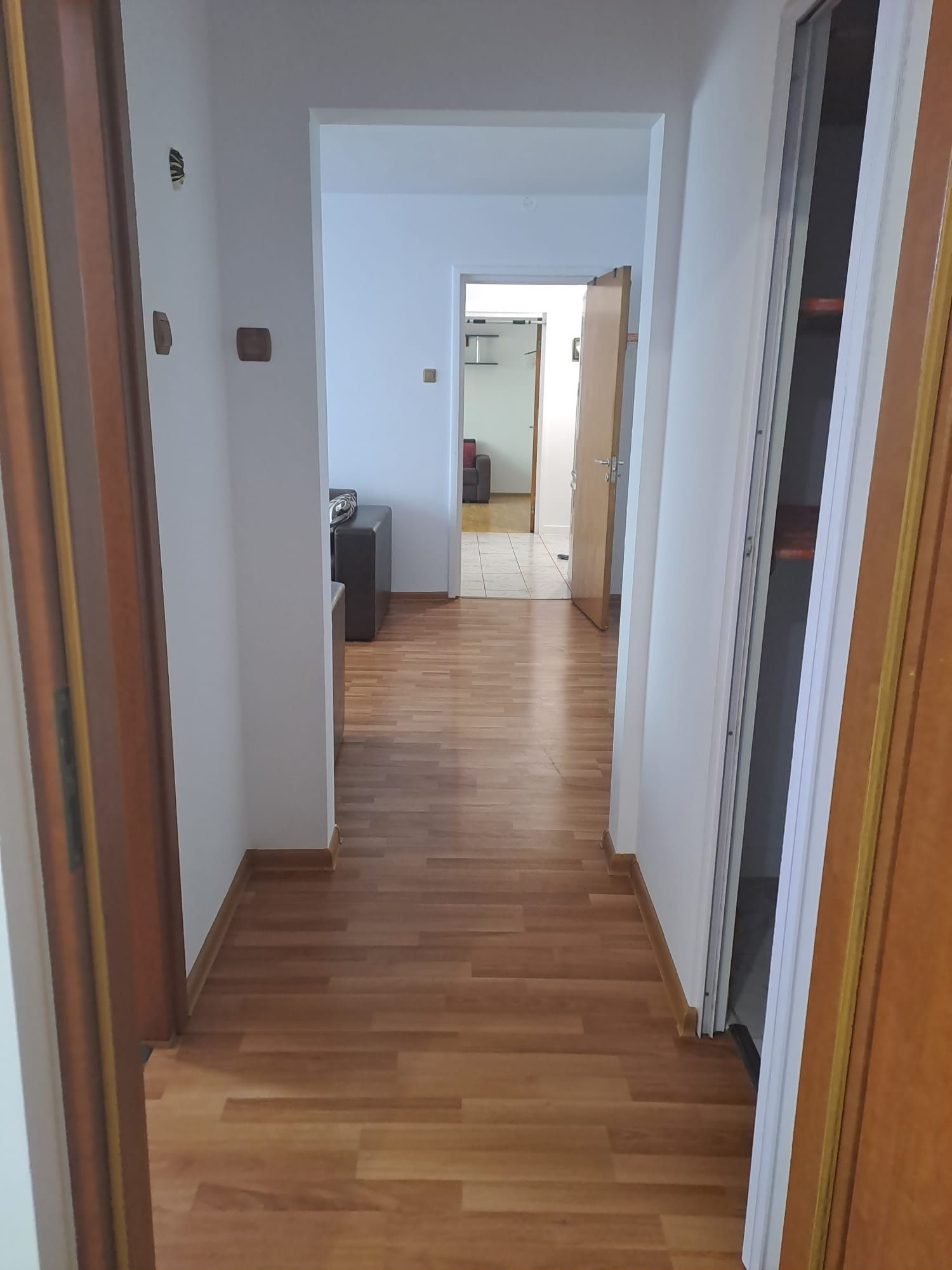 Închiriez apartament 3 camere Județean