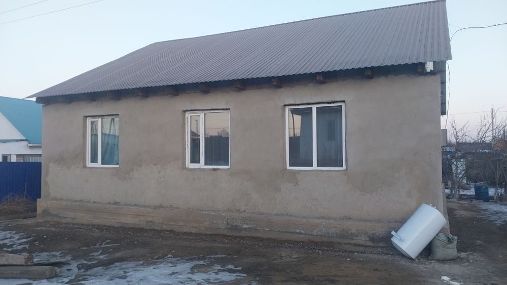 Продам дом на Бобровке, остановка садоводства.