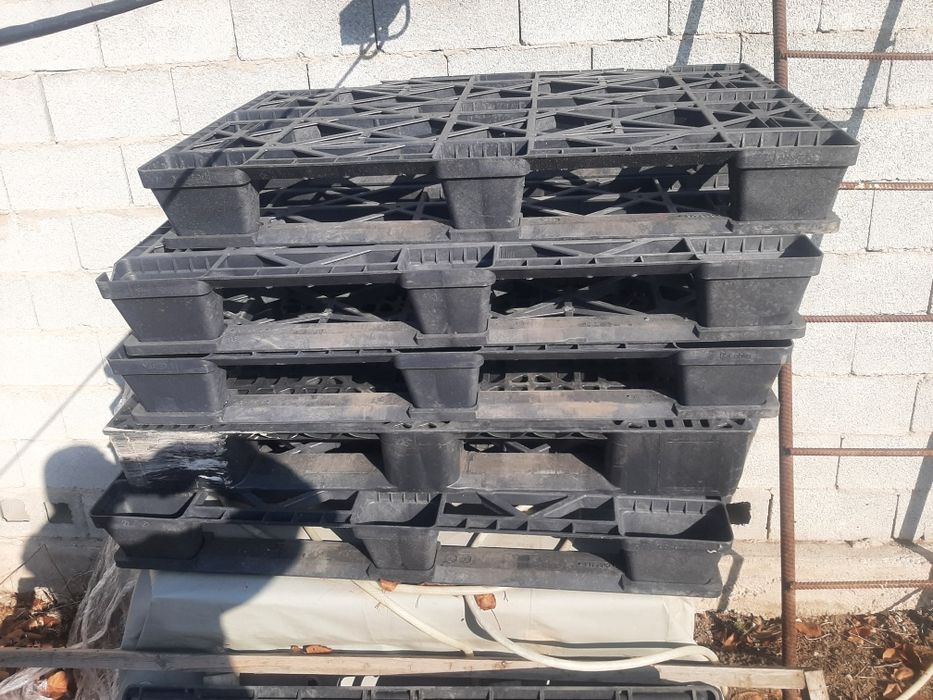 Поддон  полеты пластиковые