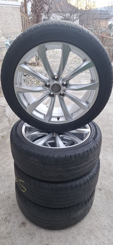 Jante R19, 5x114.3 cu anvelope de vară + senzori presiune