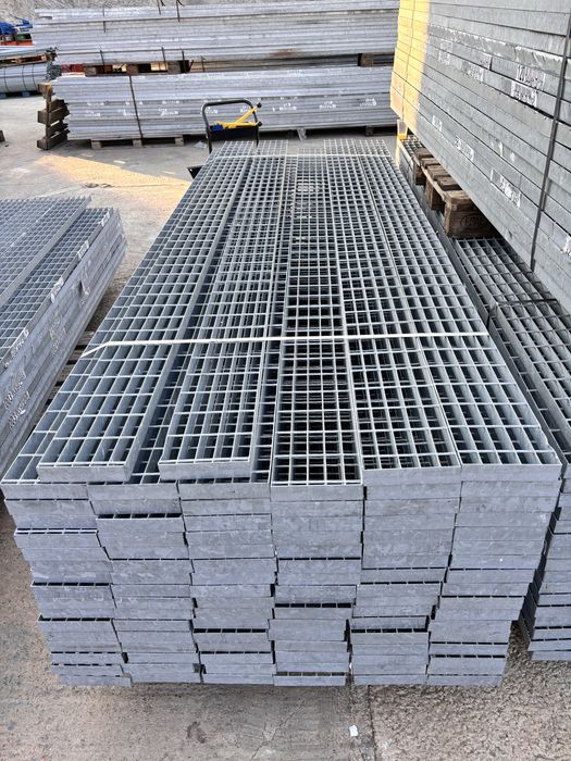 Gratare zincate metalice