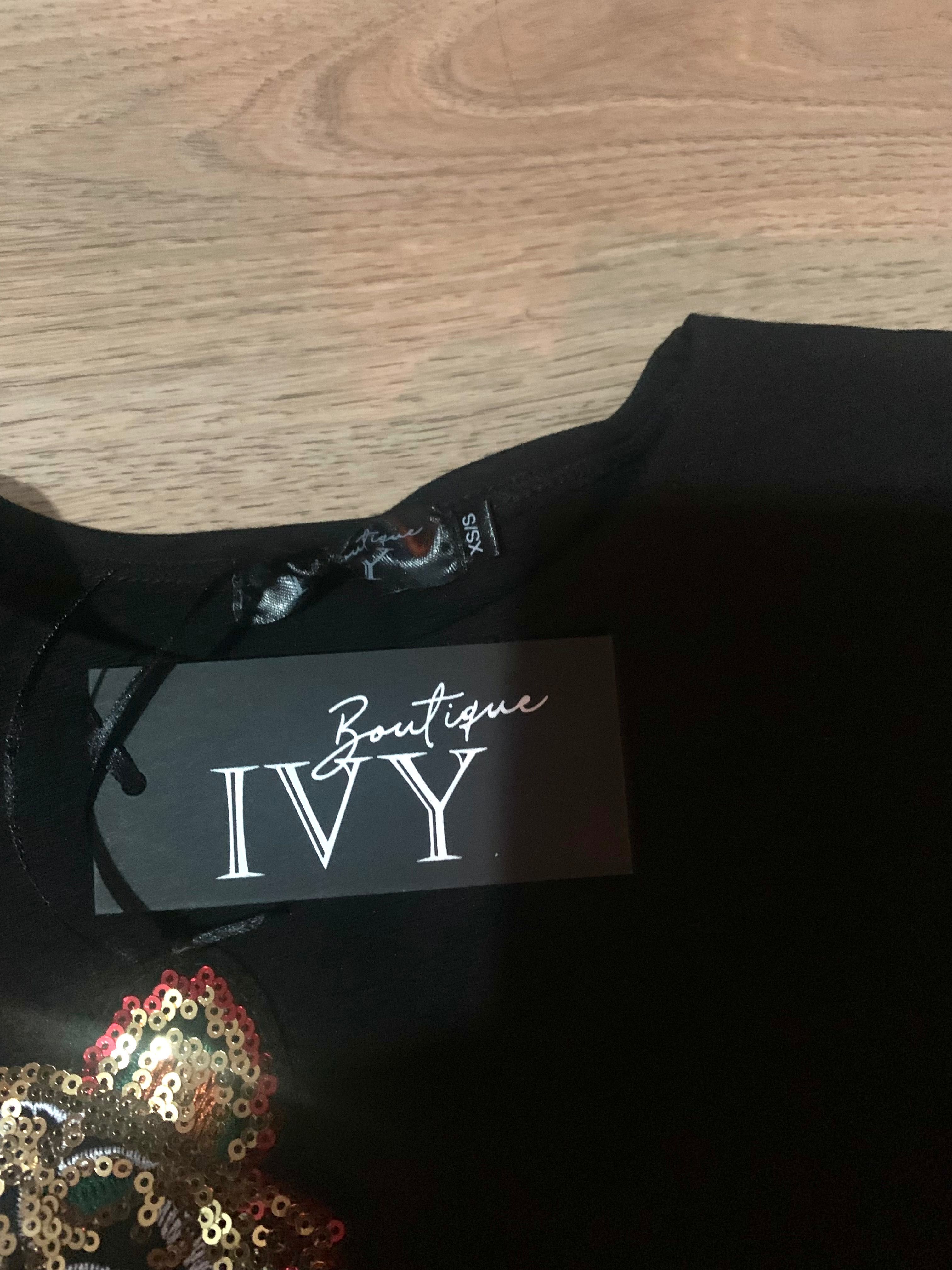 Рокля на Ivy boutique