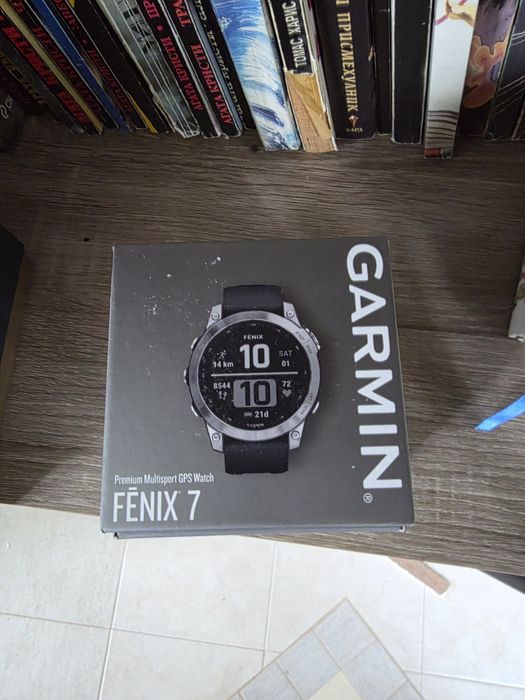 Продавам Garmin Fenix 7
