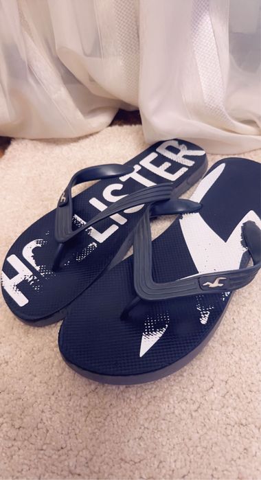 Slapi Hollister masura 44/45