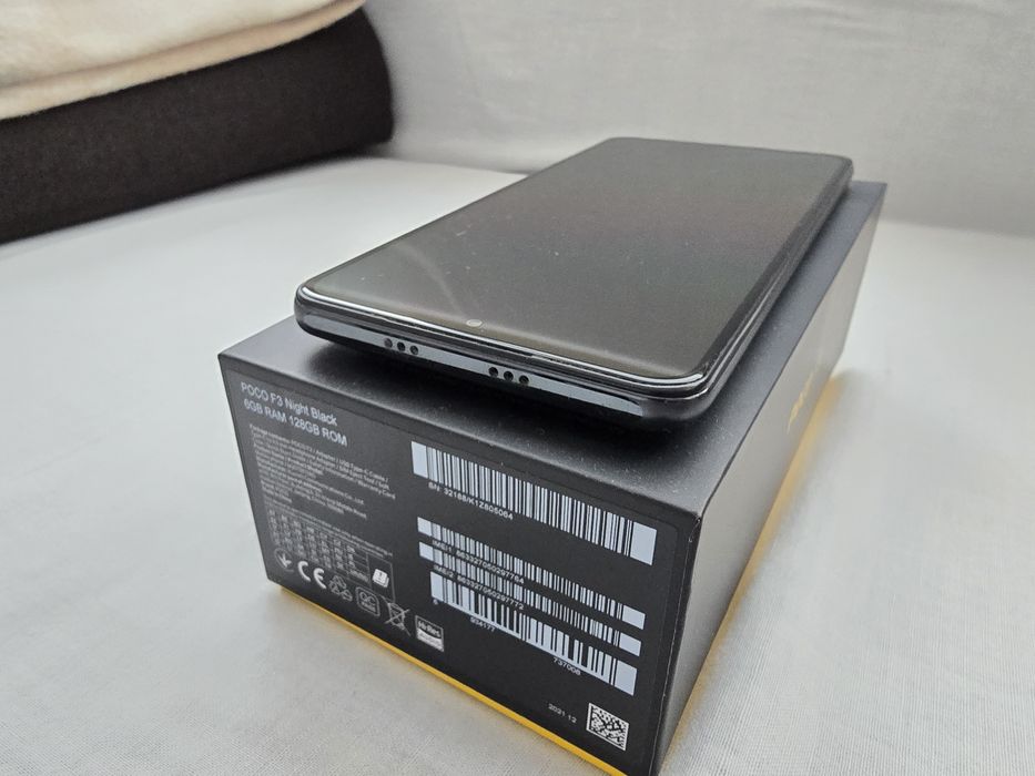 Poco F3 продавам