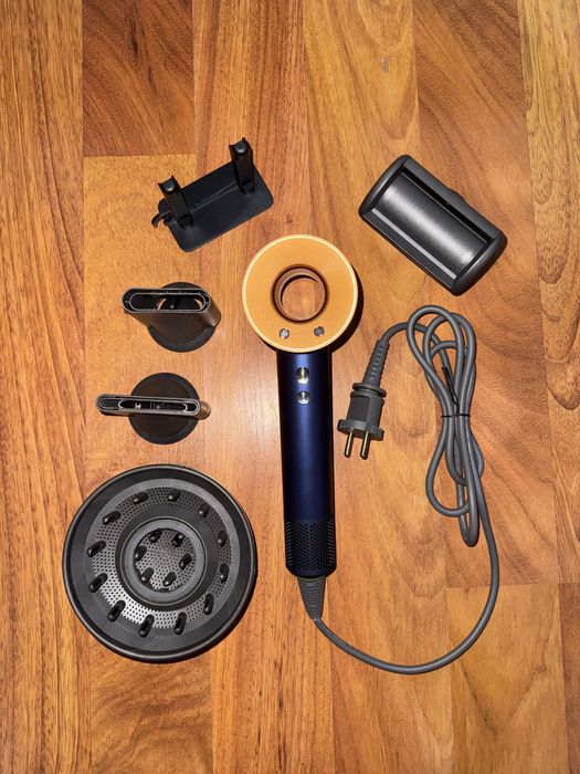 Uscator de par Dyson supersonic