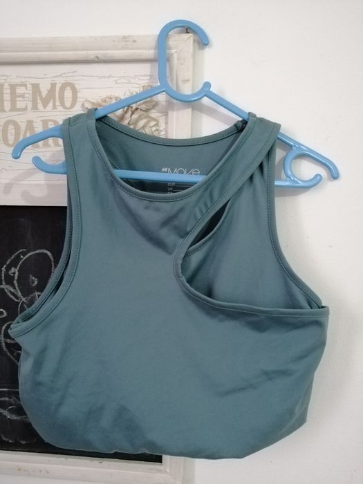 Bustiera sport fitness H&M model deosebit dama  marimea S 36