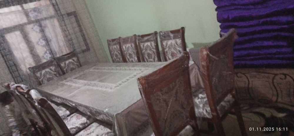 Стол стул сотилади холати йахши бекор турибди