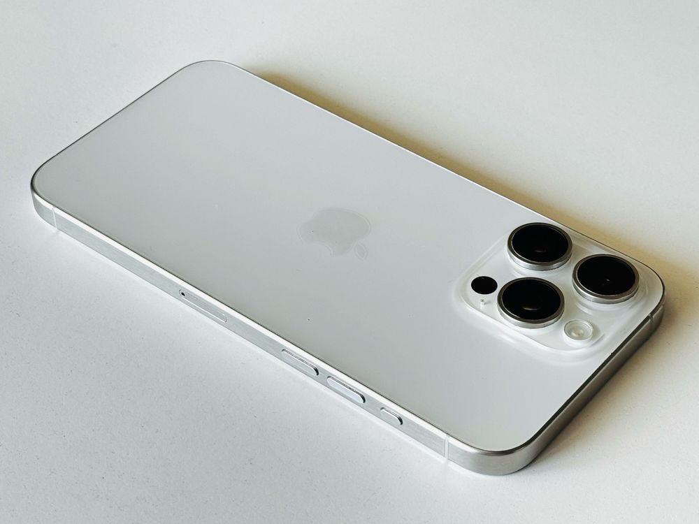 Iphone 15 Pro Max 256GB White Titanium! 95% Батерия Гаранция 6 месеца