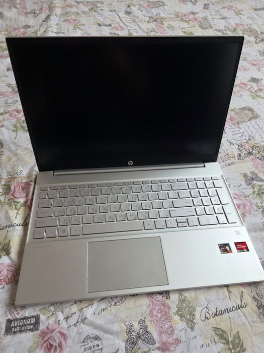 Лаптоп Hp-pavilion 15 AMD Ryzen 7 5700U