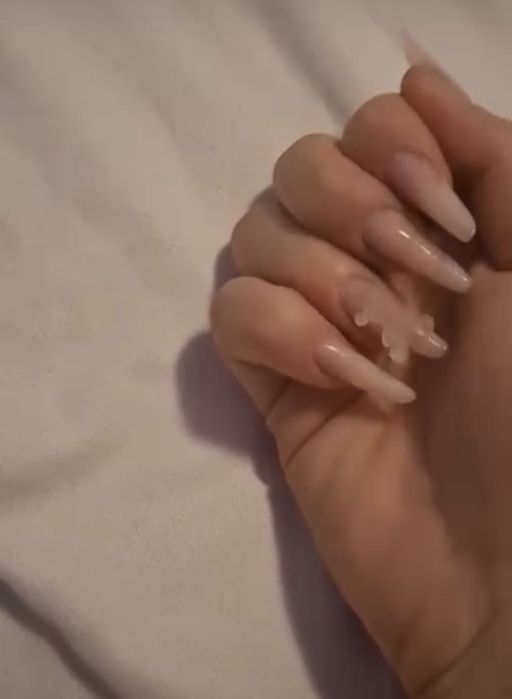 Unghii sector 3,preț accesibil detalii în privat