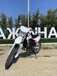 Мотоцикл Enduro R9