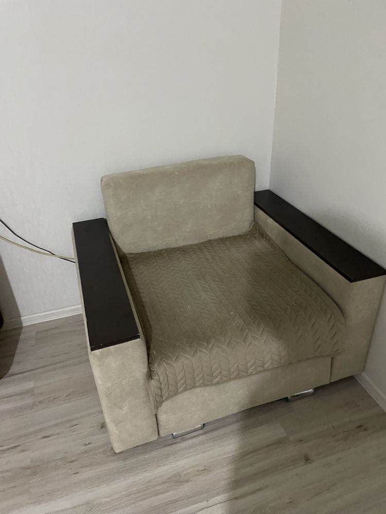 Продам диван+кресло