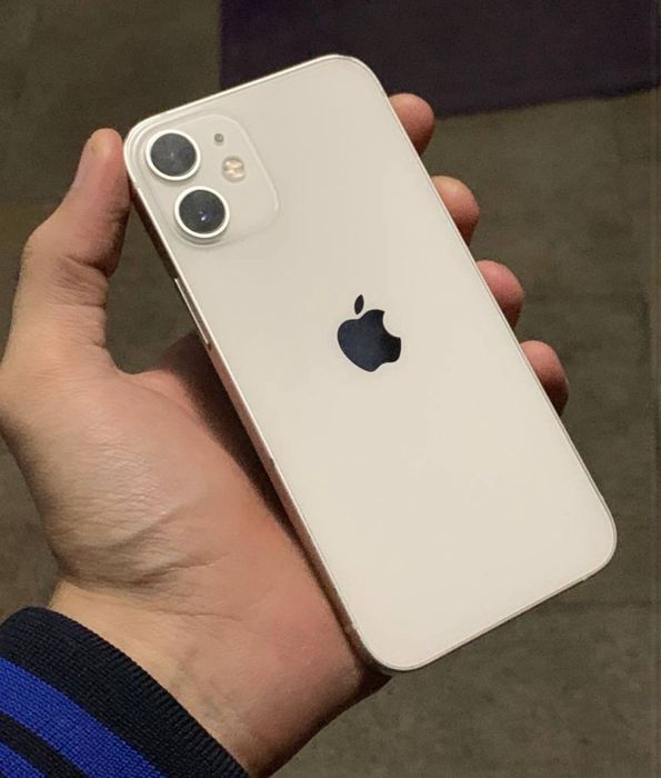 Iphone 12. Yomkust 78