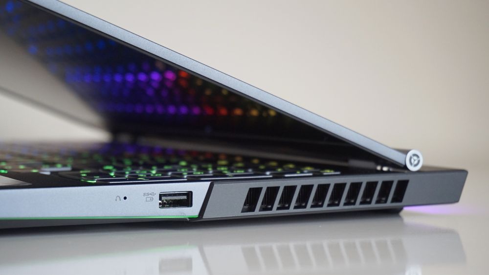 Игровой ноутбук Lenovo Legion Pro 7