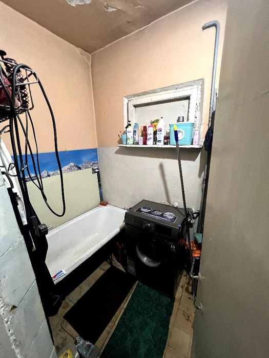 Uy sotiladi 1 xonali arzon va shnam