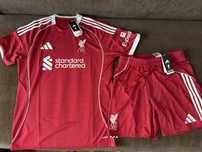 Echipament Adidas Liverpool FC LFC nou original sezon 25/26 mărimea L