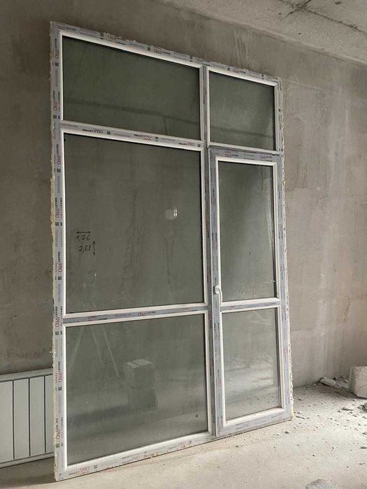 Пластиковая окна 1 штук,почти новая,