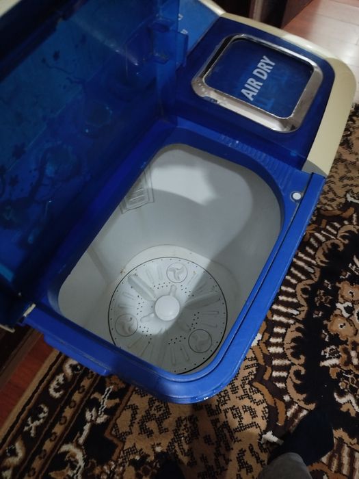 Kir yuvish mashinasi (Polavtomat)