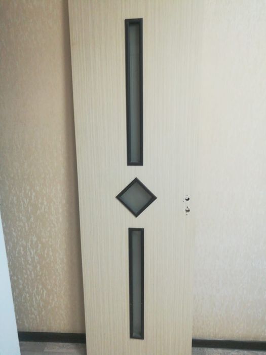 Продам дверь в ванную