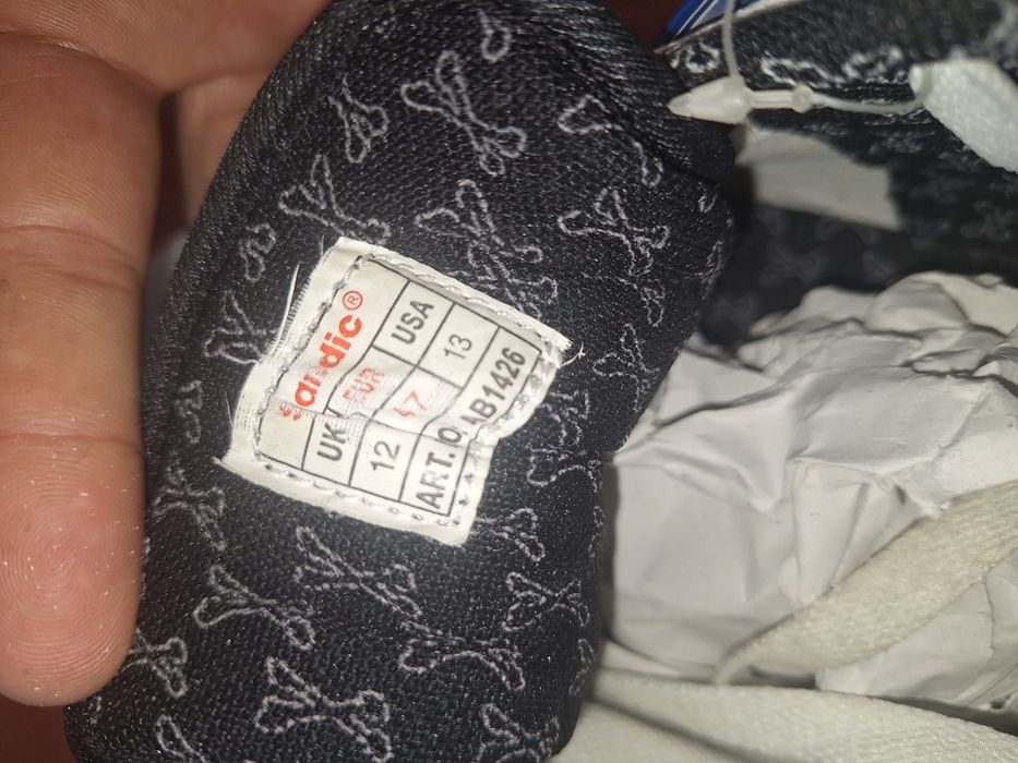 adidași sandic 47