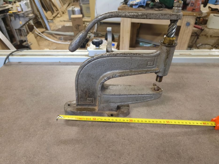 Малка Винтова преса