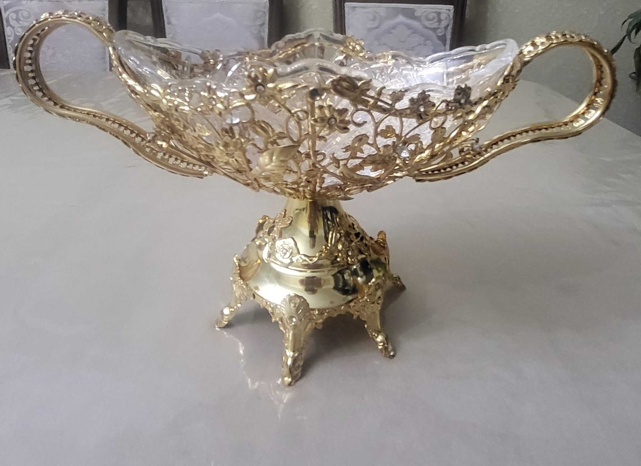 Тортница, конфетница