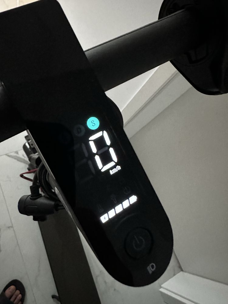 Trotineta Xiaomi electric scooter 4