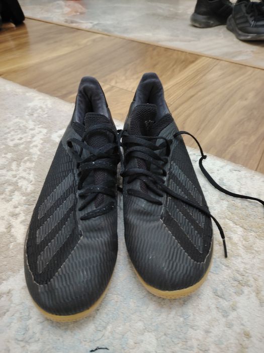 Кроссовки Adidas футзалки (для зала и повседневной носки)