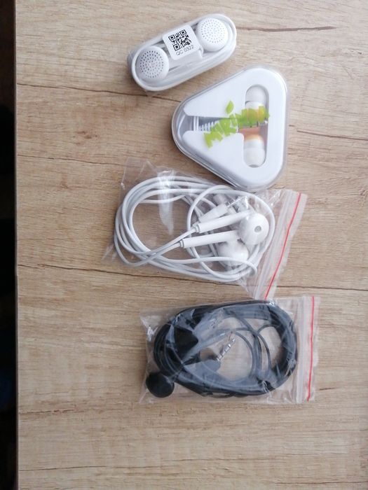căști telefon noi