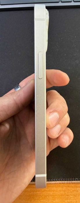 Vând Iphone 13 mini 128GB Starlight (alb) impecabil