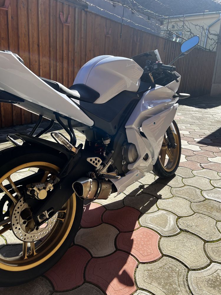 Vand Yamaha YZF-r125 2012 facelift