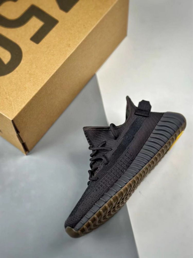 Adidas Yeezy Boost 350 V2