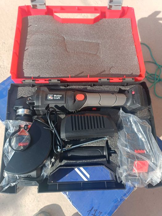 Аккумуляторная болгарка